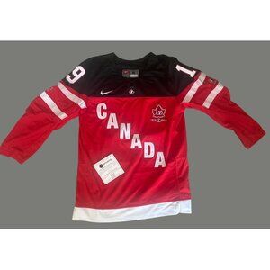 Red Wings Steve Yzerman Team Canada SIGNED 100  Jersey Nike 2014 Hockey M COA
